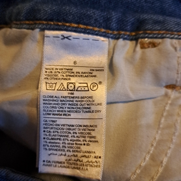 Old navy Rockstar super Skinny button fly distressed Jeans size 6 - Picture 10 of 10